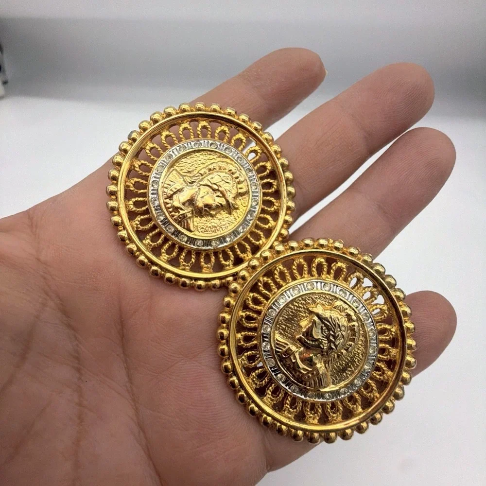 Vtg Roman Revival Coin Clip-on Earrings 80s chunky Goldtone Rhinestone Medallion